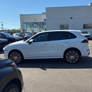 2016 Porsche CAYENNE GTS 照片 3