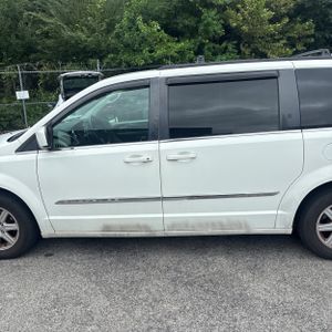 صورة 4 لـ 2012 Chrysler TOWN AND COUNTRY TOURING