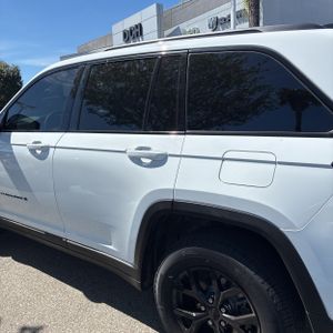 JEEP GRAND CHEROKEE ALTITUDE 4X4 - 6