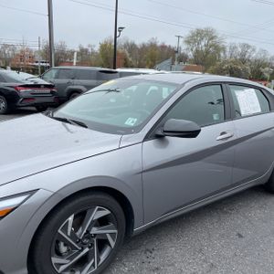 HYUNDAI ELANTRA SEL SPORT - 2