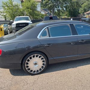 2014 Bentley FLYING SPUR BASE photo 9