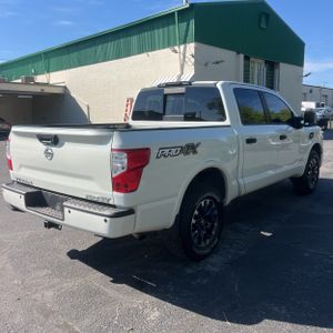 NISSAN TITAN PRO-4X - 8