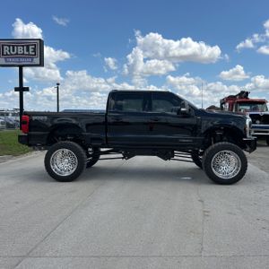 FORD F-250 SUPER DUTY LARIAT - 10