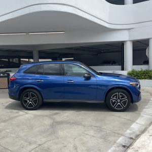 MERCEDES-BENZ GLC - 10