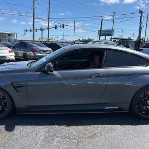 BMW M4 BASE - 4