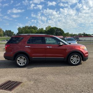 FORD EXPLORER XLT - 10