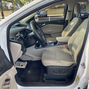 صورة مصغرة 32 لـ 2018 FORD ESCAPE SE