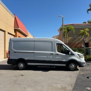 FORD TRANSIT 350 - 10