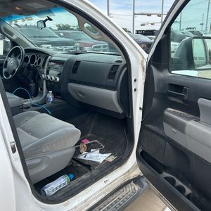 صورة مصغرة 33 لـ 2013 Toyota SEQUOIA SR5