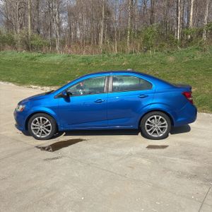 CHEVROLET SONIC LS - 3