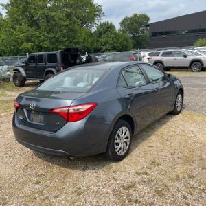 صورة 8 لـ 2017 Toyota COROLLA LE