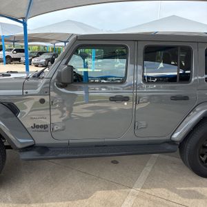 JEEP WRANGLER UNLIMITED SAHARA ALTITUDE - 4