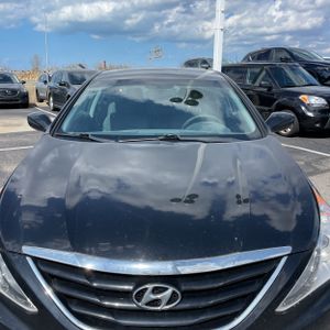 HYUNDAI SONATA GLS - 9