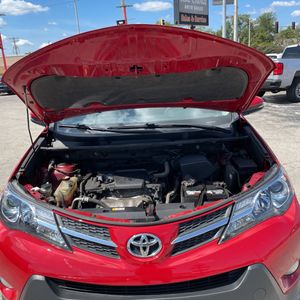 صورة 45 لـ 2015 Toyota RAV4 XLE