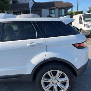 2018 LAND Rover RANGE ROVER EVOQUE SE — фото 6