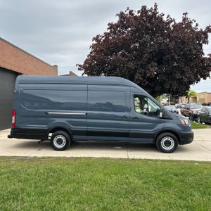 FORD TRANSIT 250 - 10