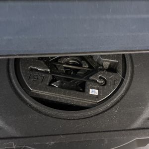 صورة 43 لـ 2023 Genesis GV70 2.5T STANDARD