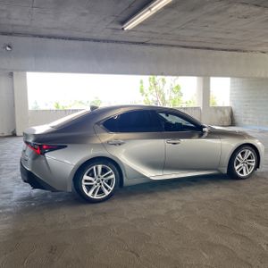LEXUS IS 300 BASE - 10