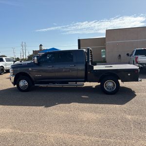صورة 3 لـ 2019 RAM 3500 LARAMIE