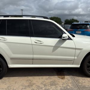 MERCEDES-BENZ GLK - 9