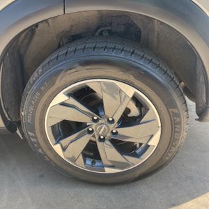 2024 Nissan ROGUE SV — миниатюра 16