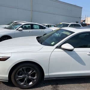 صورة 2 لـ 2023 Honda ACCORD EX