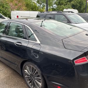 صورة 4 لـ 2015 Lincoln MKZ HYBRID BASE