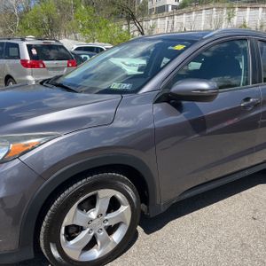 HONDA HR-V EX-L W/NAVI - 2
