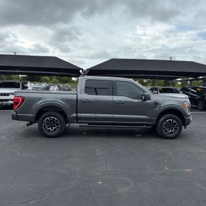 2022 FORD F-150 XLT photo 10