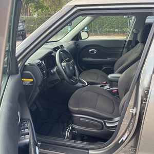 2017 KIA SOUL BASE thumbnail 31