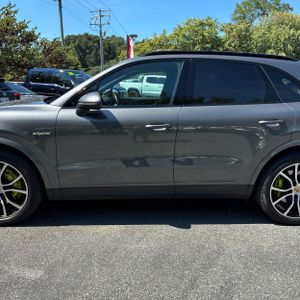 2019 Porsche CAYENNE E-HYBRID — фото 4