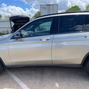 MERCEDES-BENZ GLC - 4