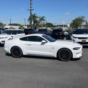 FORD MUSTANG GT PREMIUM - 10