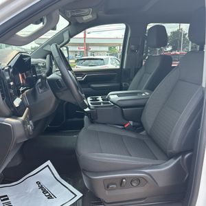 2025 Chevrolet SILVERADO 2500HD LT 缩略图 31