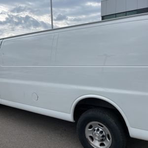 CHEVROLET EXPRESS CARGO 2500 - 6