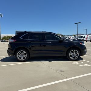 FORD EDGE TITANIUM - 10
