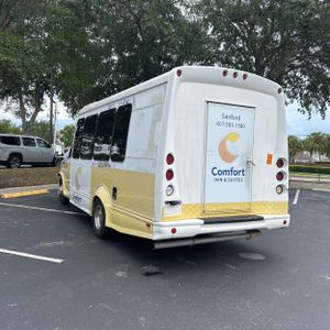 FORD E-350 CUTAWAY - 5
