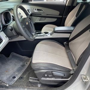 2017 Chevrolet EQUINOX LS 缩略图 64