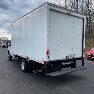 FORD E-450 CUTAWAY - 4