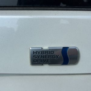 صورة مصغرة 23 لـ 2012 Toyota PRIUS TWO