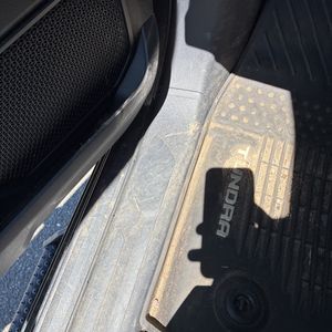 صورة مصغرة 63 لـ 2023 Toyota TUNDRA SR5