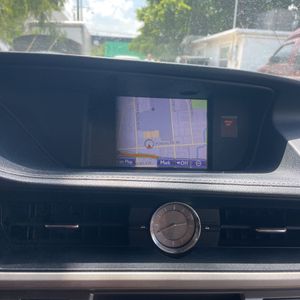 صورة مصغرة 39 لـ 2014 Lexus ES 300H BASE