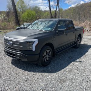 FORD F-150 LIGHTNING LARIAT - 1