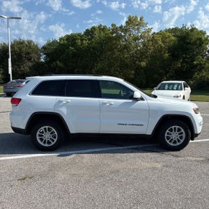 صورة 10 لـ 2018 JEEP GRAND CHEROKEE LAREDO E