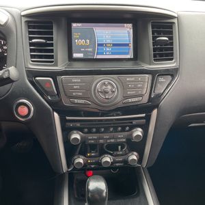 صورة 38 لـ 2015 Nissan PATHFINDER SV