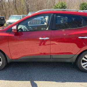 HYUNDAI TUCSON LIMITED - 4