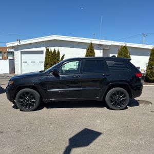 JEEP GRAND CHEROKEE LAREDO X - 3