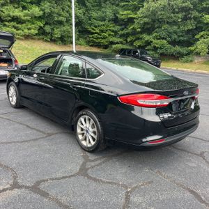 صورة 3 لـ 2017 FORD FUSION SE