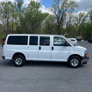 CHEVROLET EXPRESS LT 2500 - 10