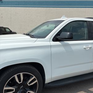 2018 Chevrolet TAHOE LT 照片 2